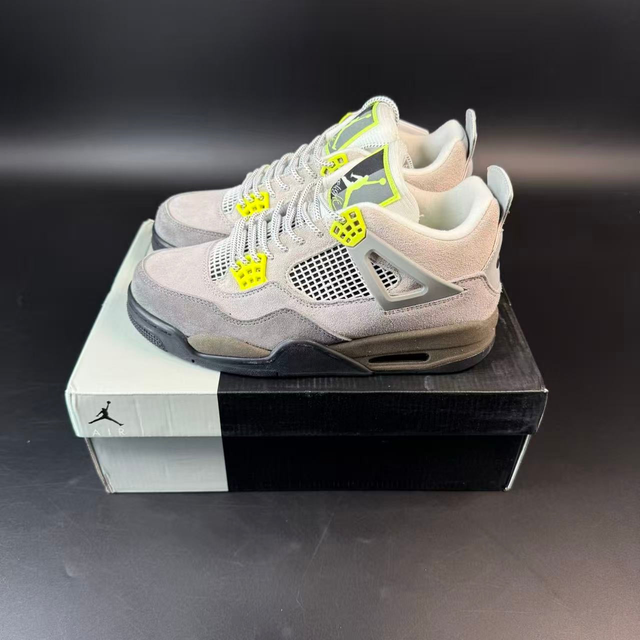J4 RETRO SE 95 NEON