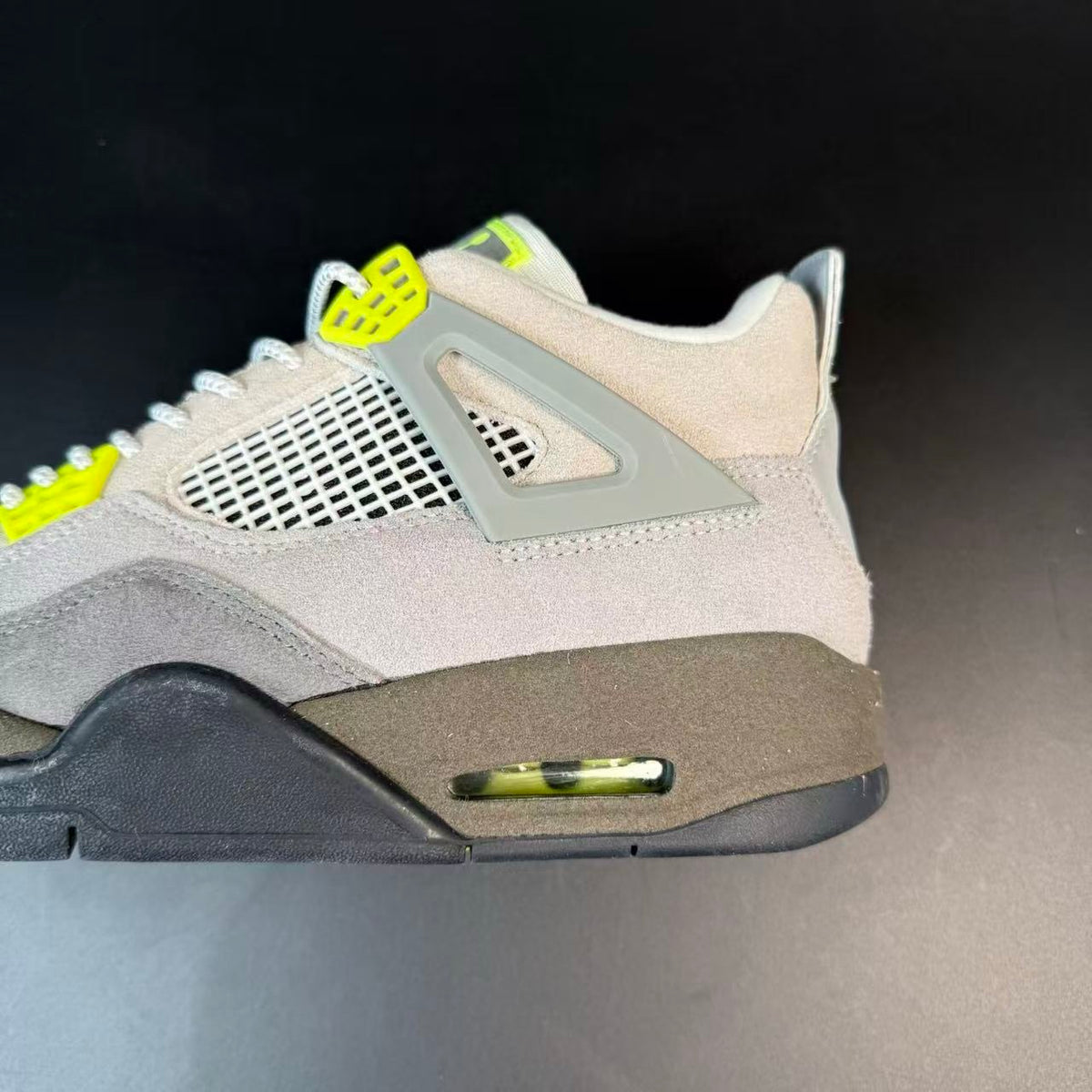 J4 RETRO SE 95 NEON