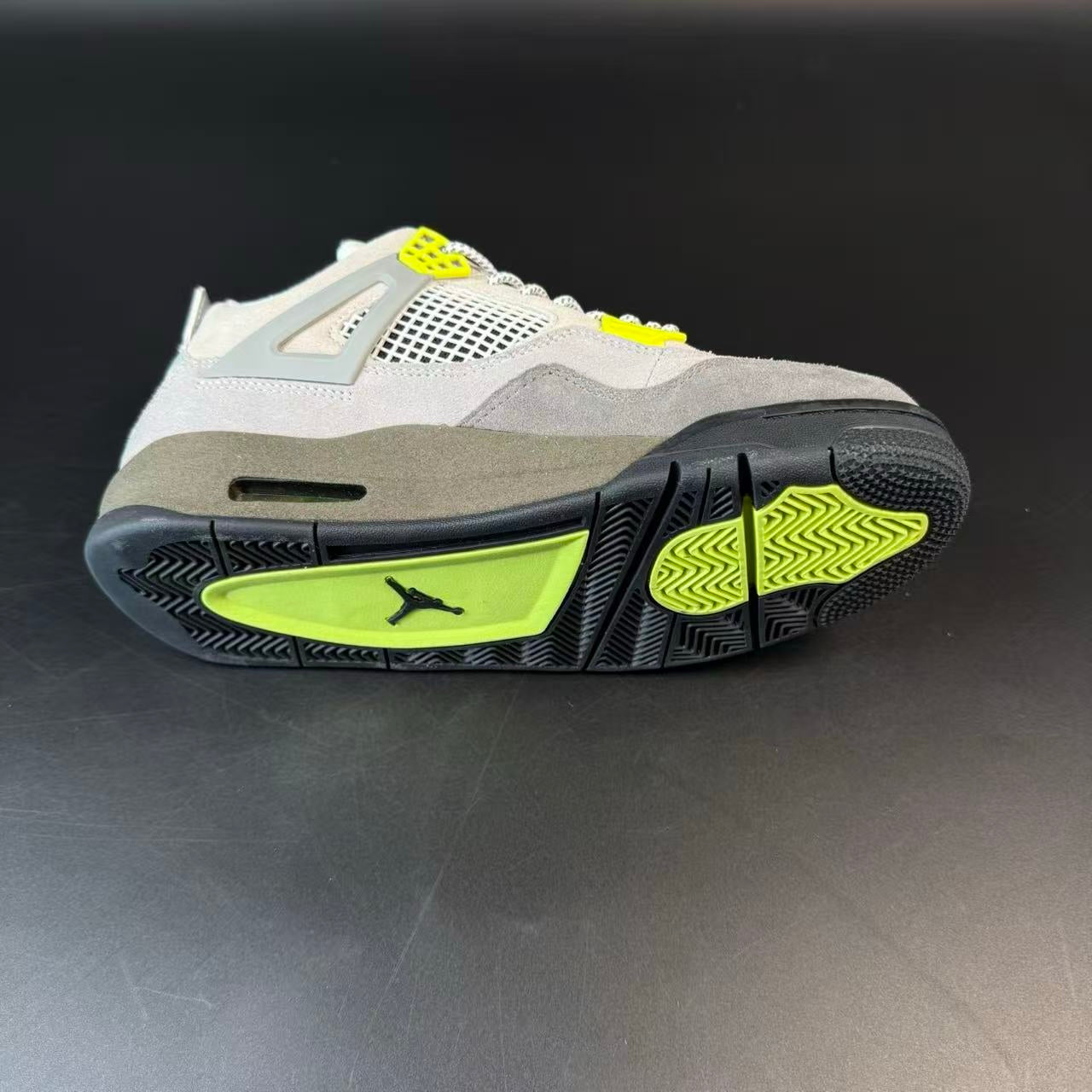 J4 RETRO SE 95 NEON