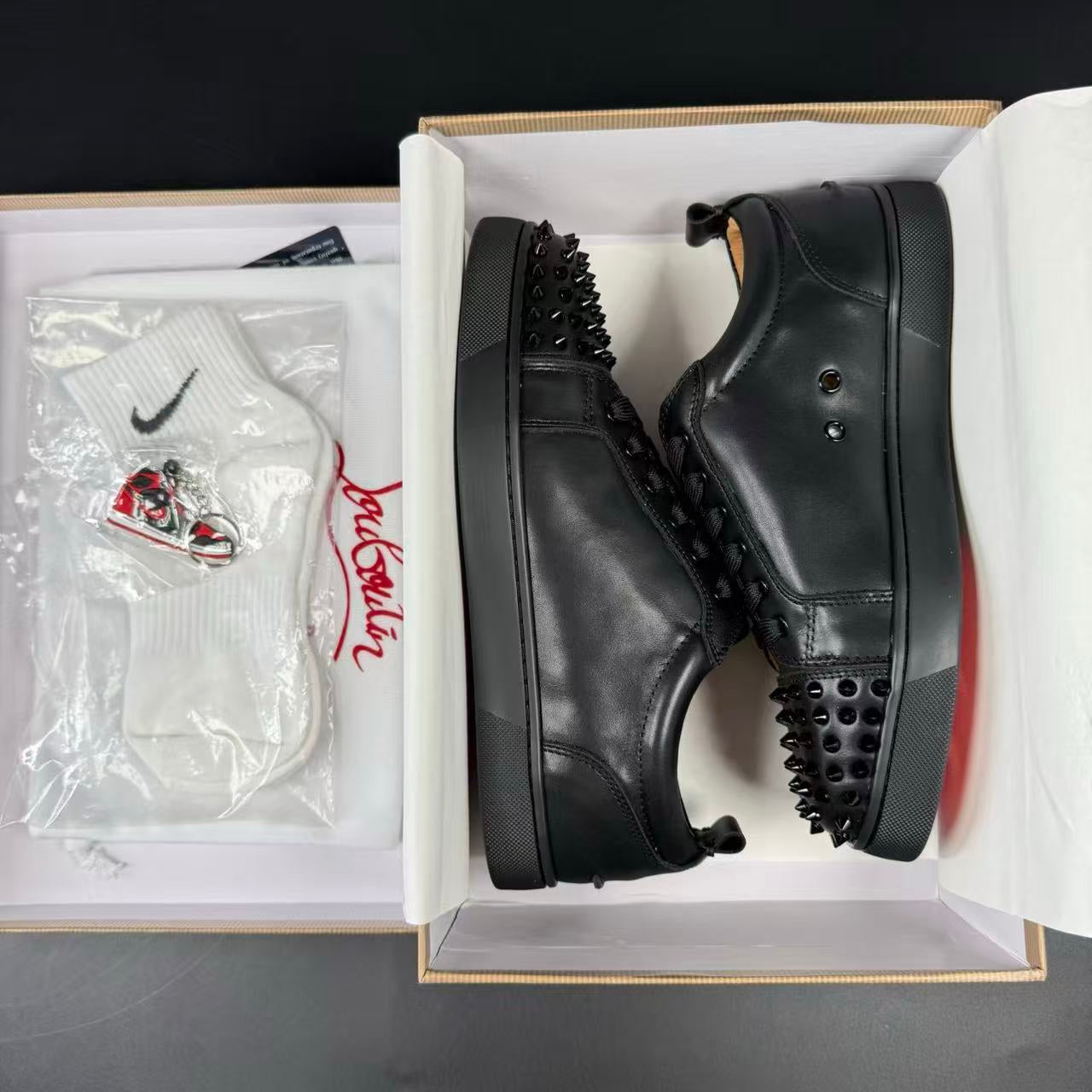 LBTN – Louis Junior Spikes Black