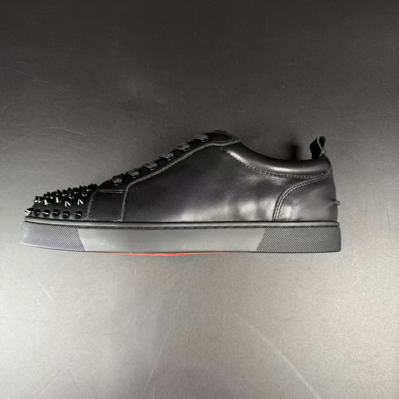 LBTN – Louis Junior Spikes Black