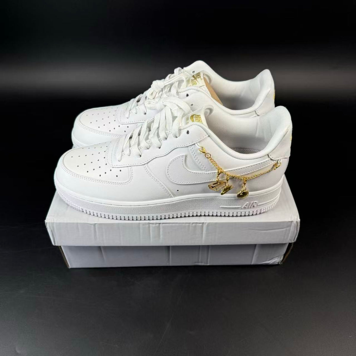 AF1