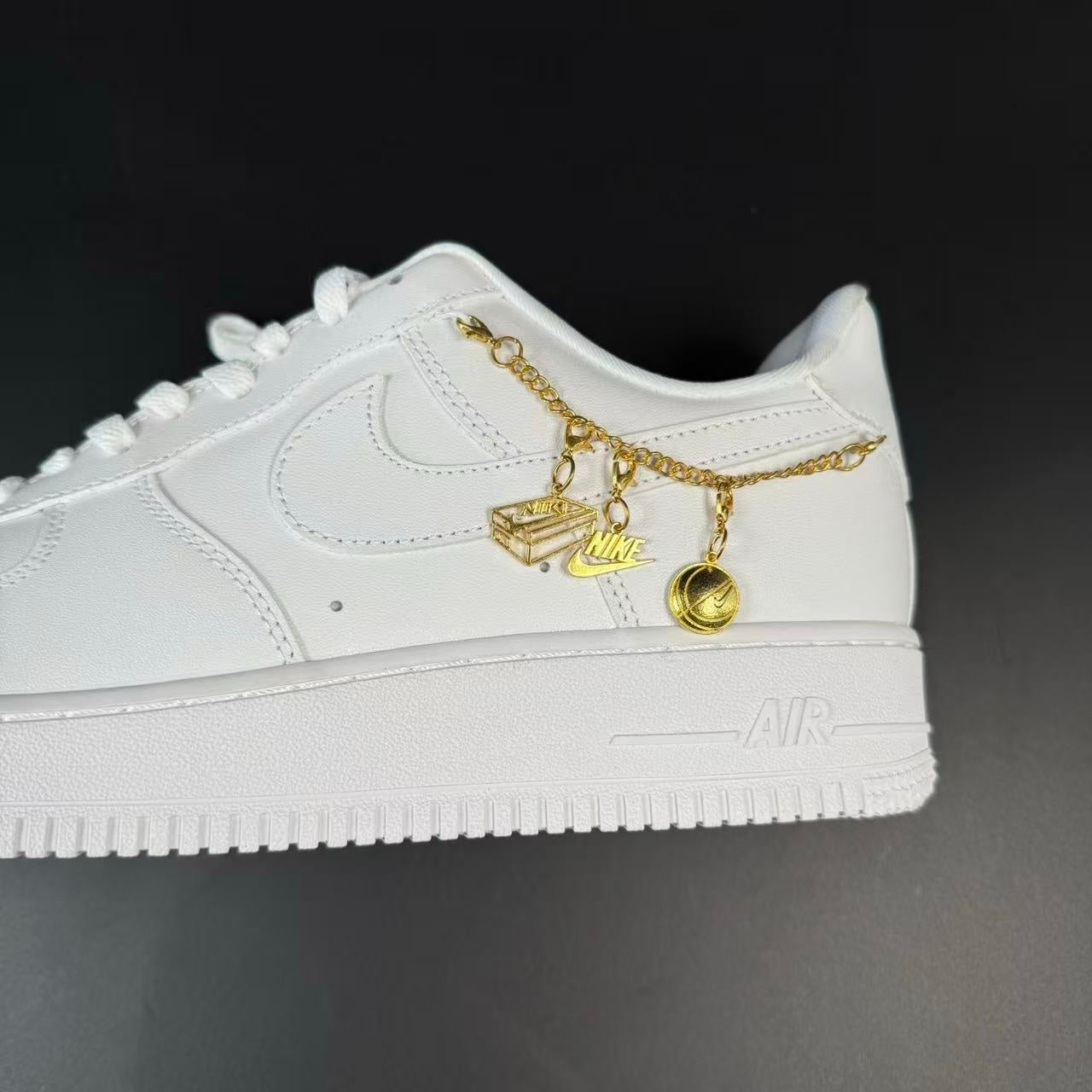 AF1