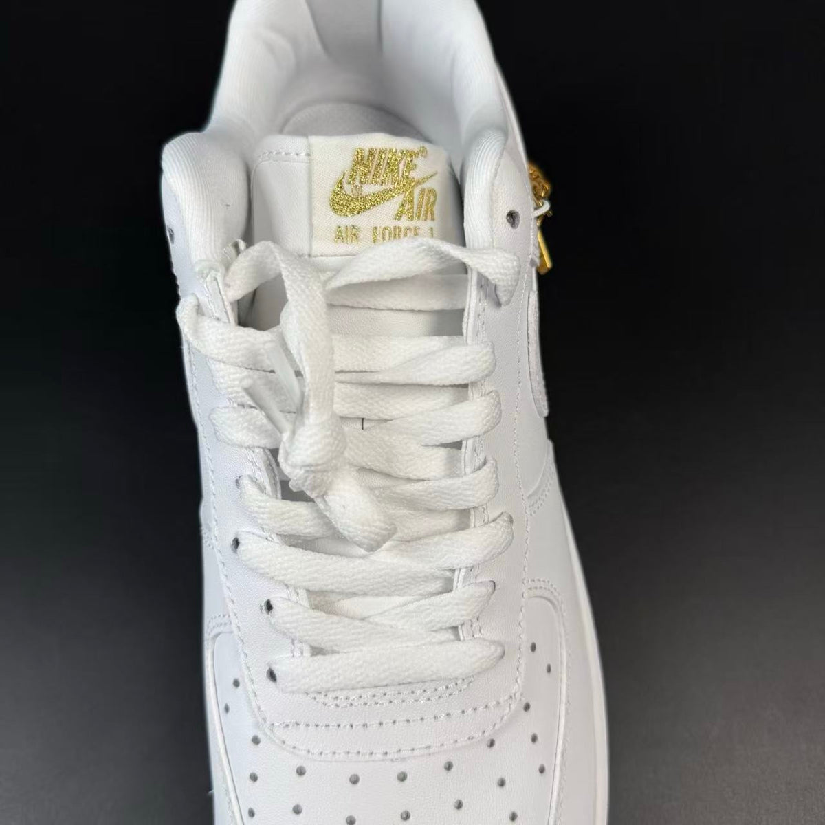 AF1