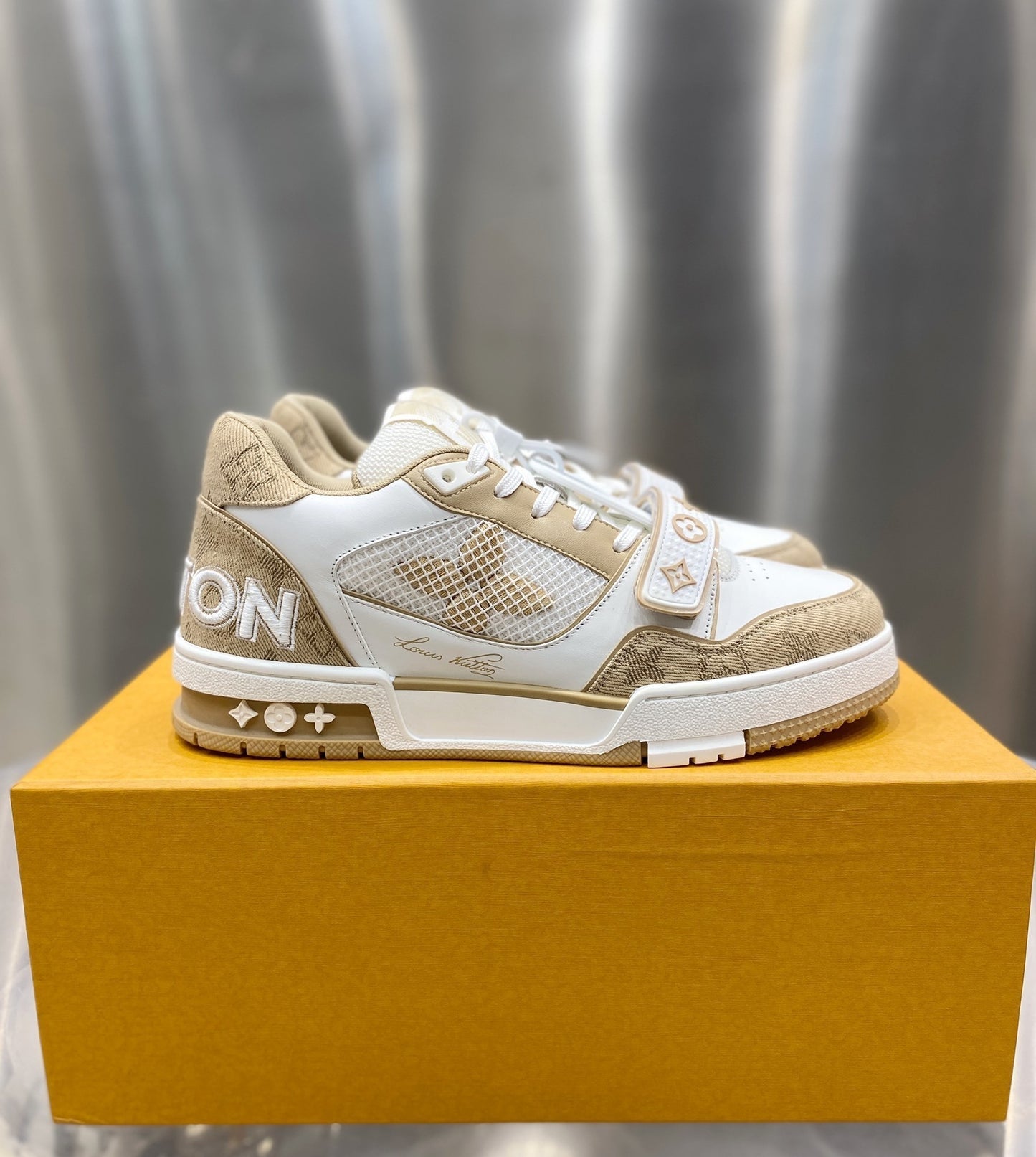 Louis Vuitton Trainer Sneakers – Tutte le Colorazioni