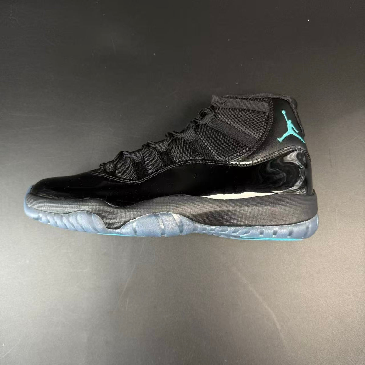 J11 RETRO GAMMA