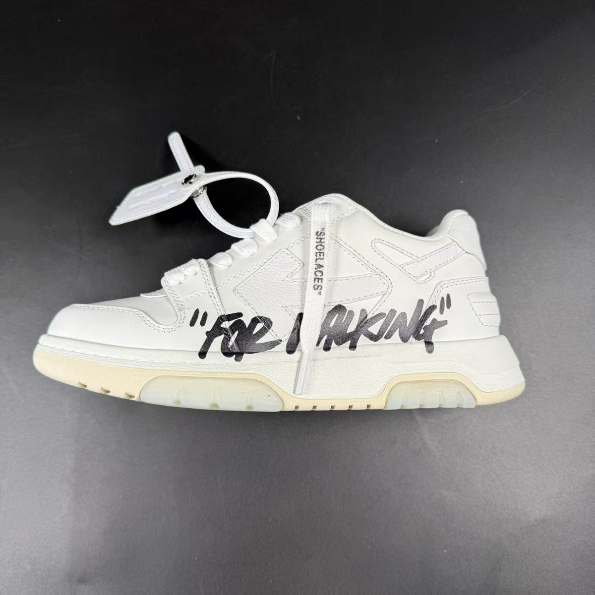 OFF-WHITE OUT OF OFFICE