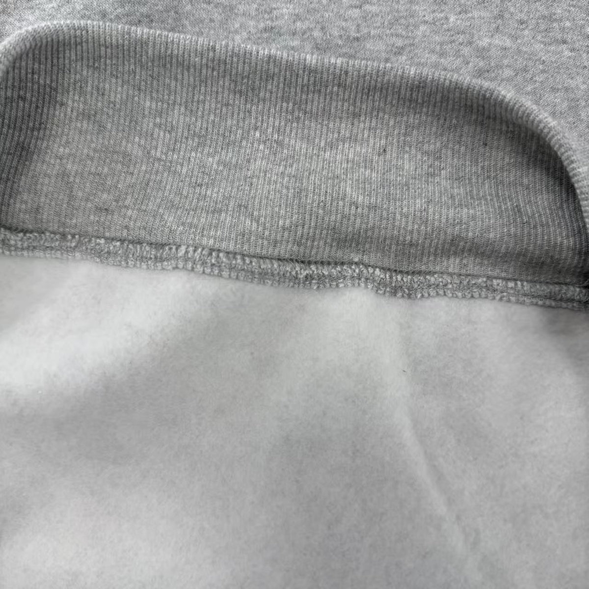 HOODIE STRIPE GRAFIC