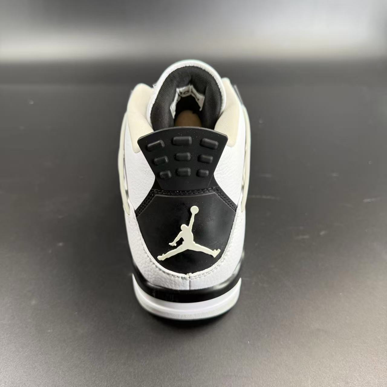 J4 RETRO MILITARY BLACK