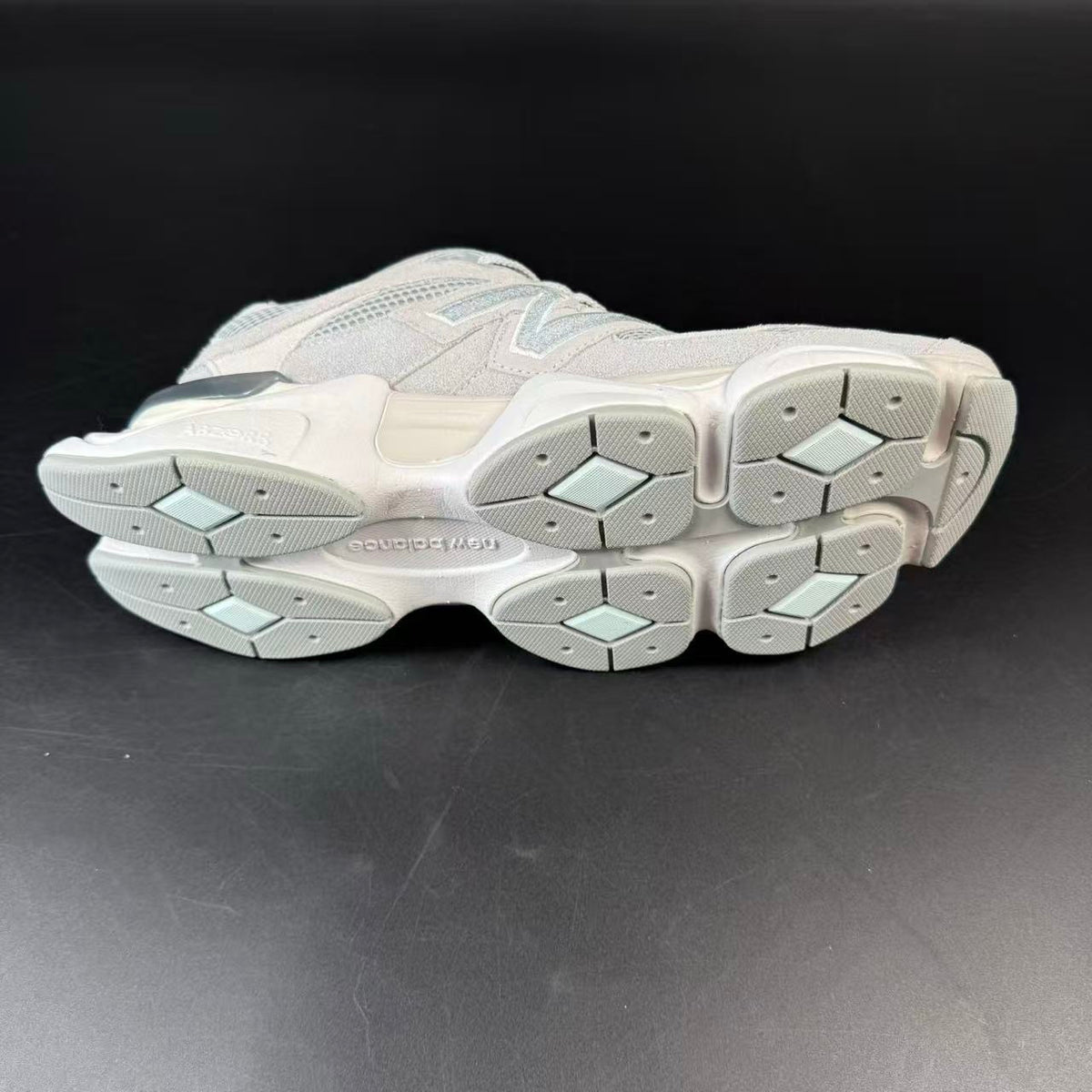 9060