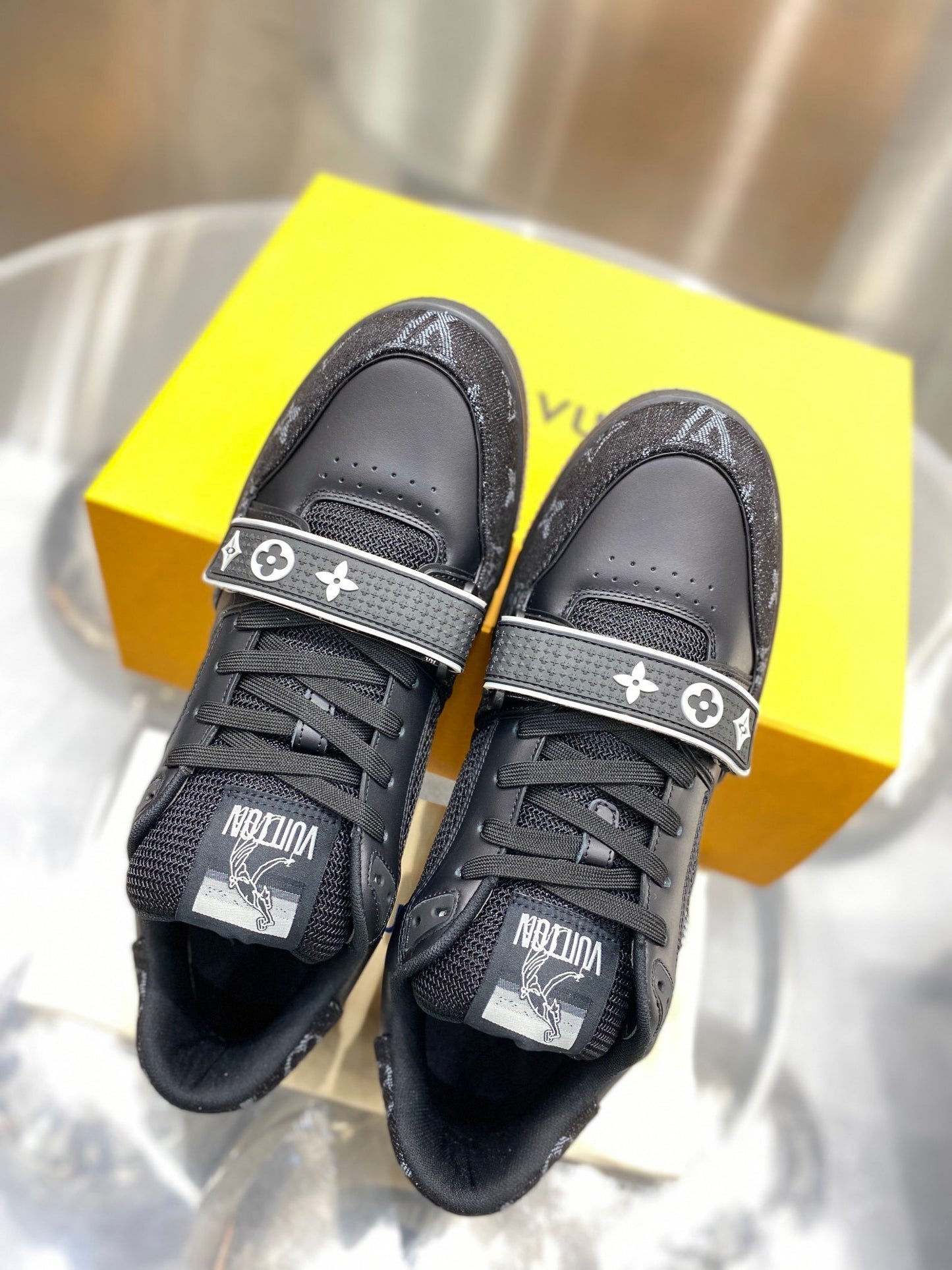 Louis Vuitton Trainer Sneakers – Tutte le Colorazioni