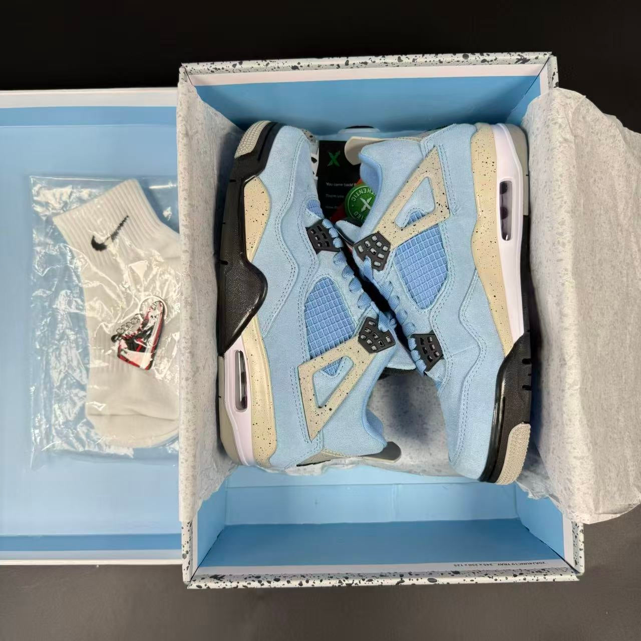 J4 RETRO UNIVERSITY BLUE