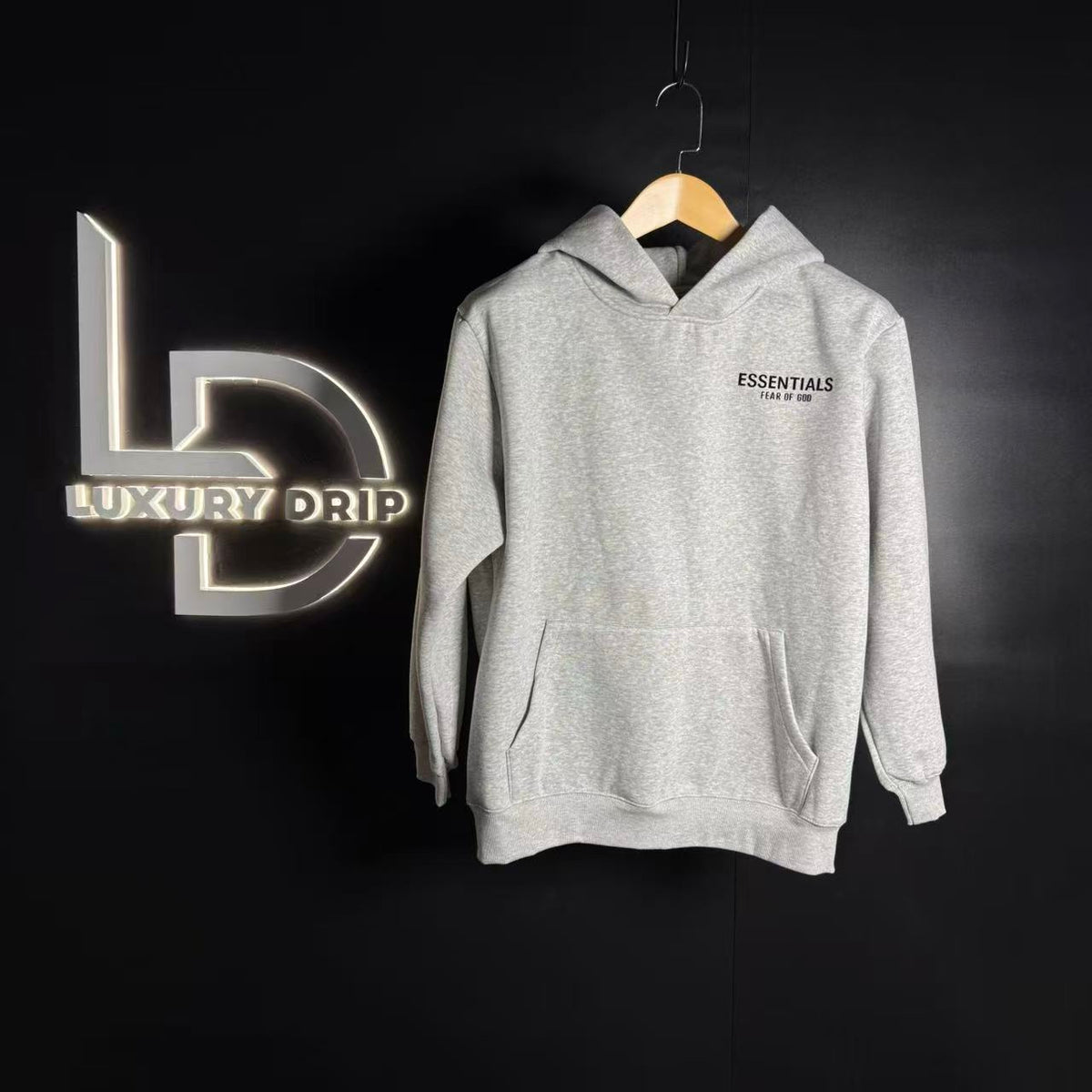 TRACKSUIT ESSENTIAL