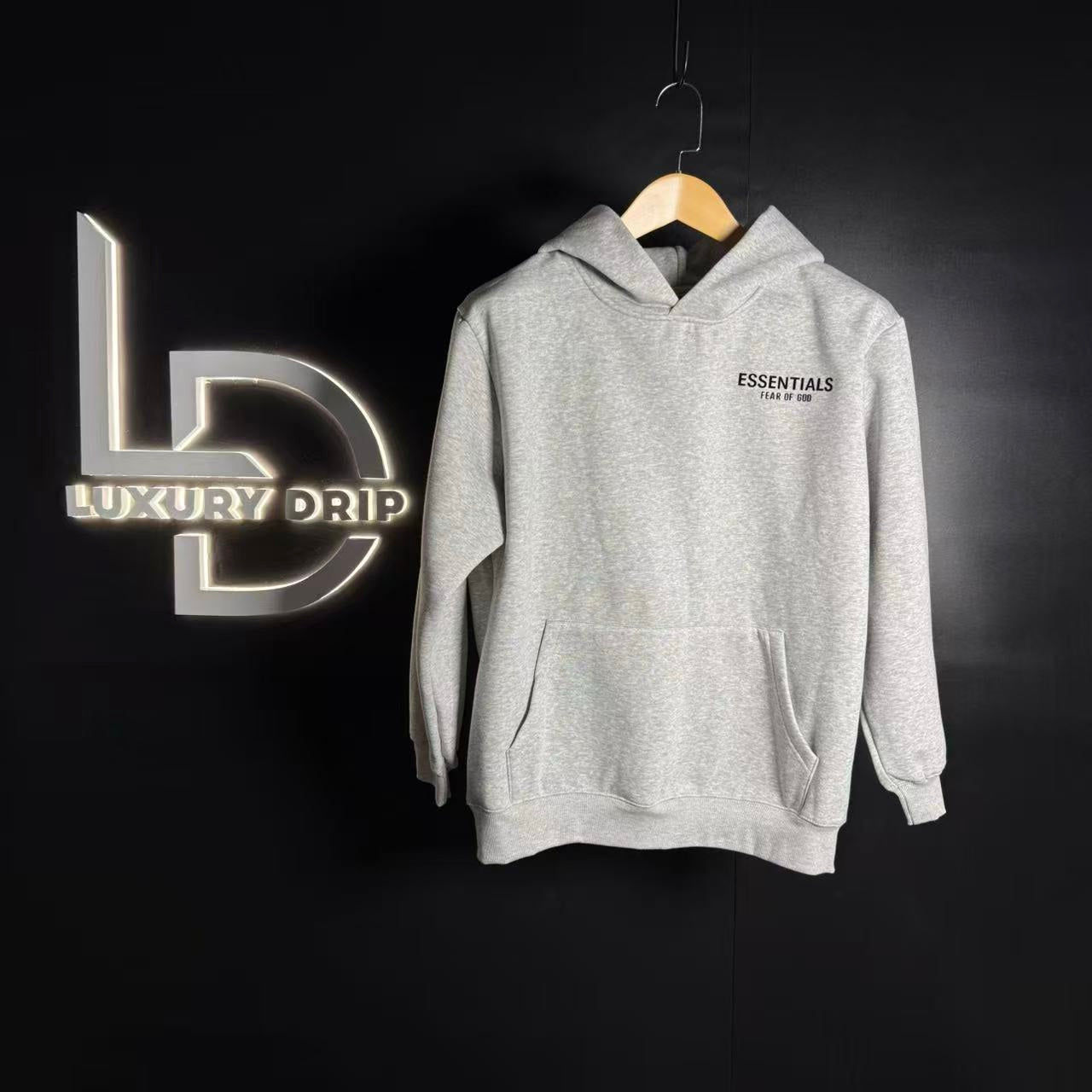 TRACKSUIT ESSENTIAL