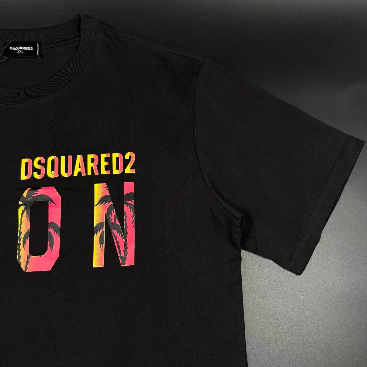 T-SHIRT