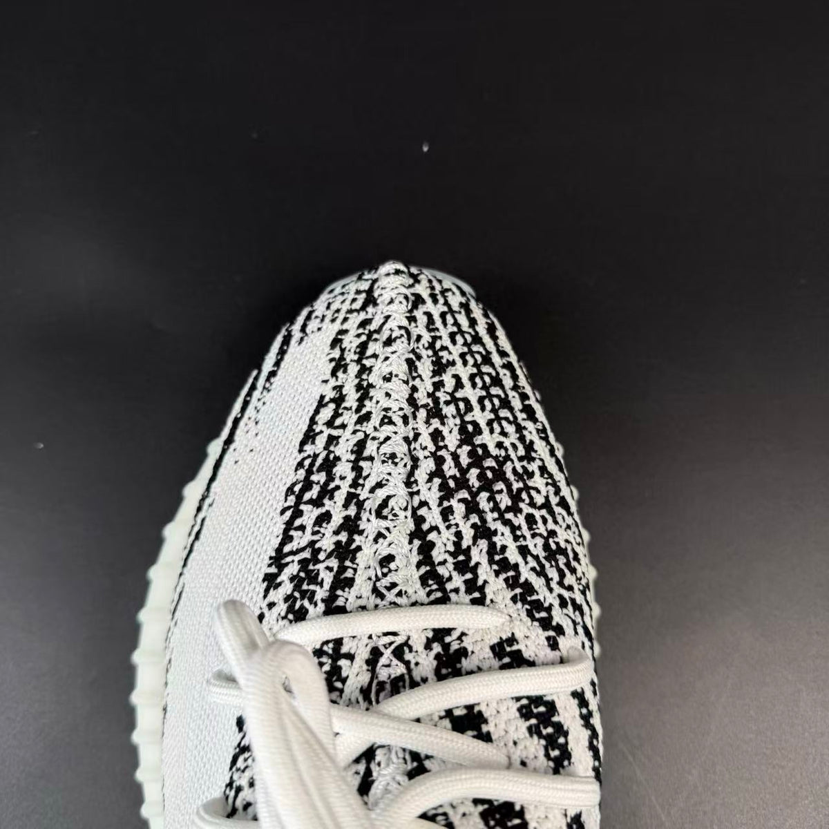 YZY – 350 V2