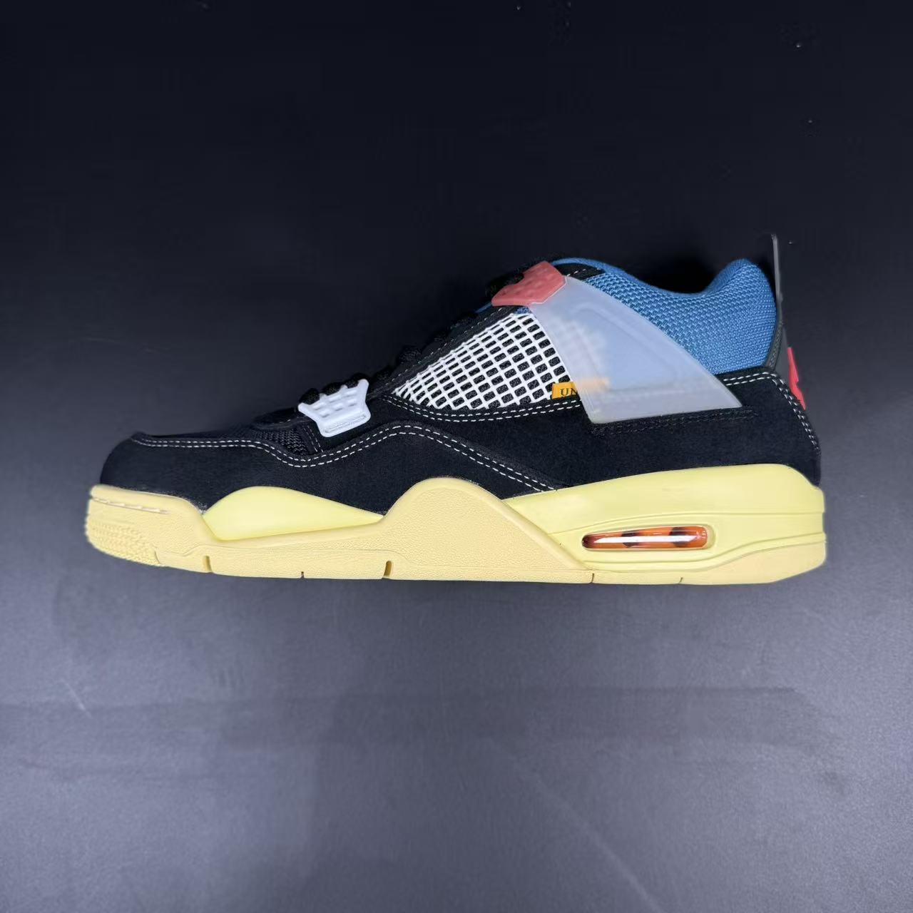 J4 RETRO UNIO OFF NOIR