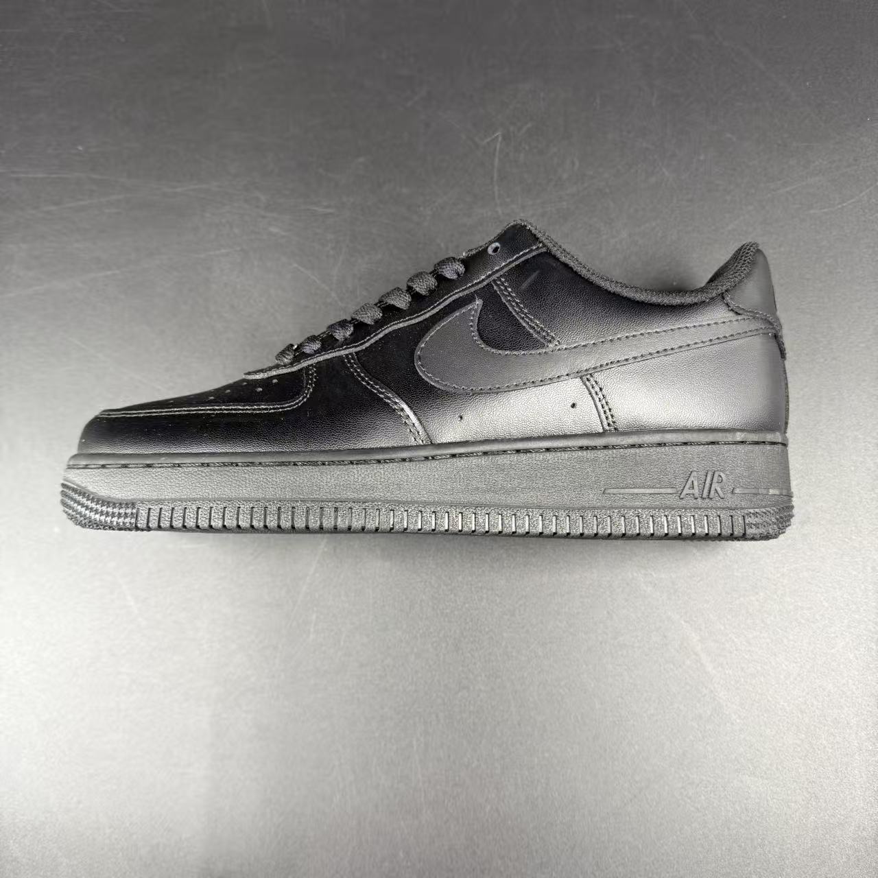 AF1 BLACK