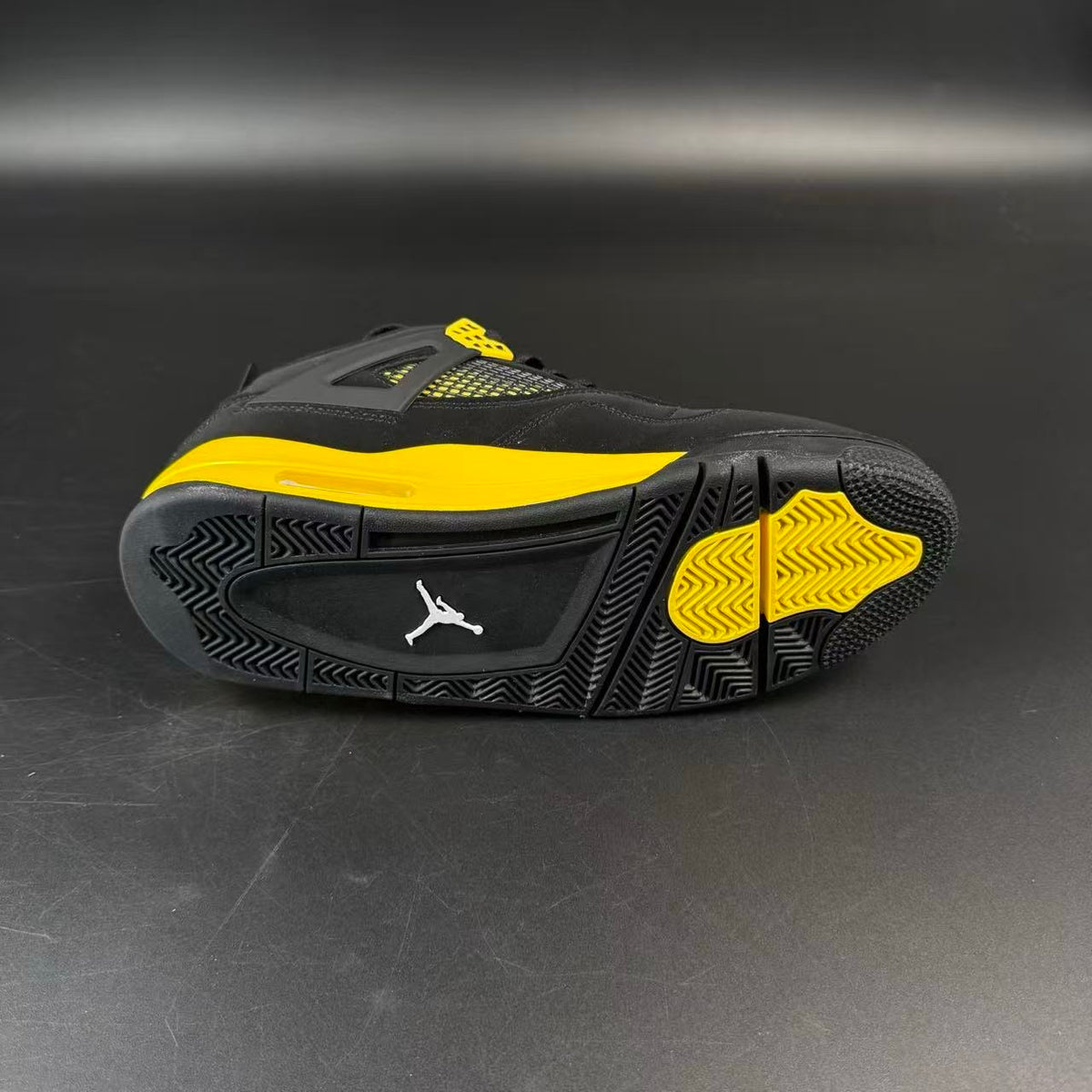 J4 RETRO THUNDER