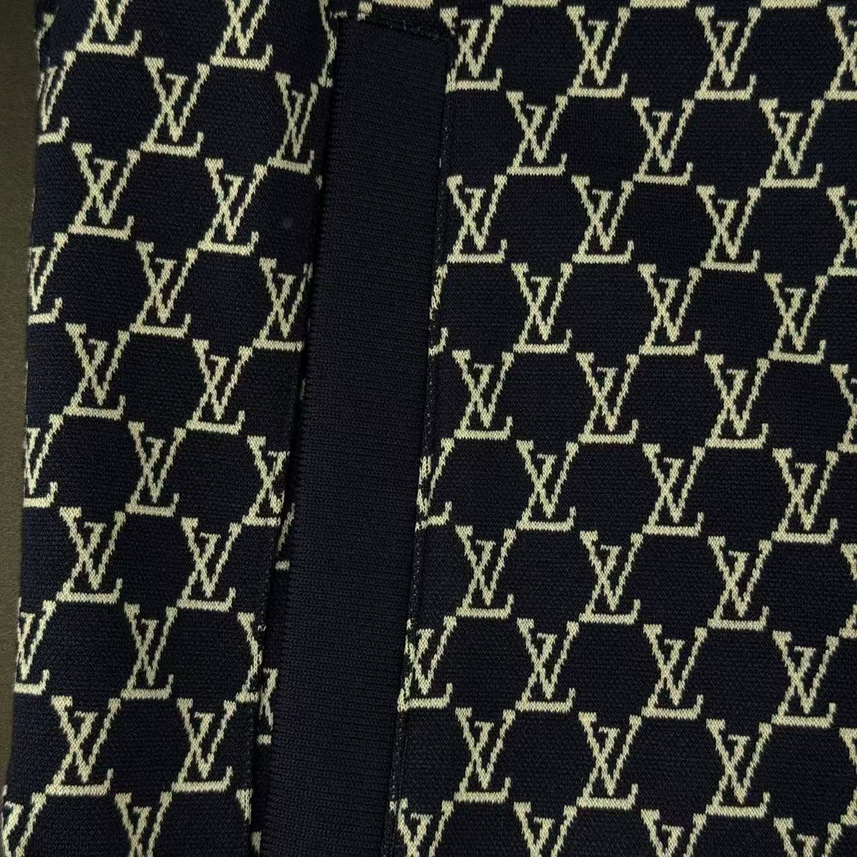 TRACKSUIT LV