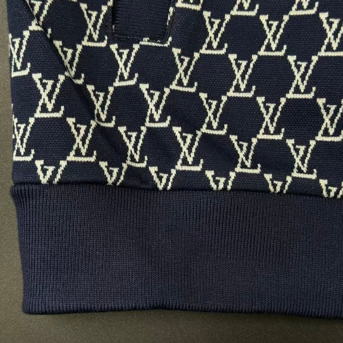 TRACKSUIT LV