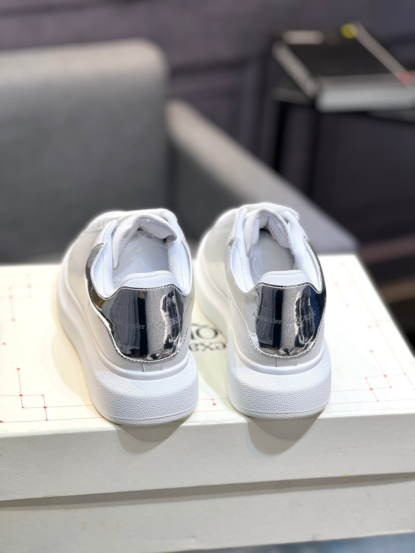 Alexander McQueen Oversized Sneakers White Silver – Uomo Donna | Taglie 34–45