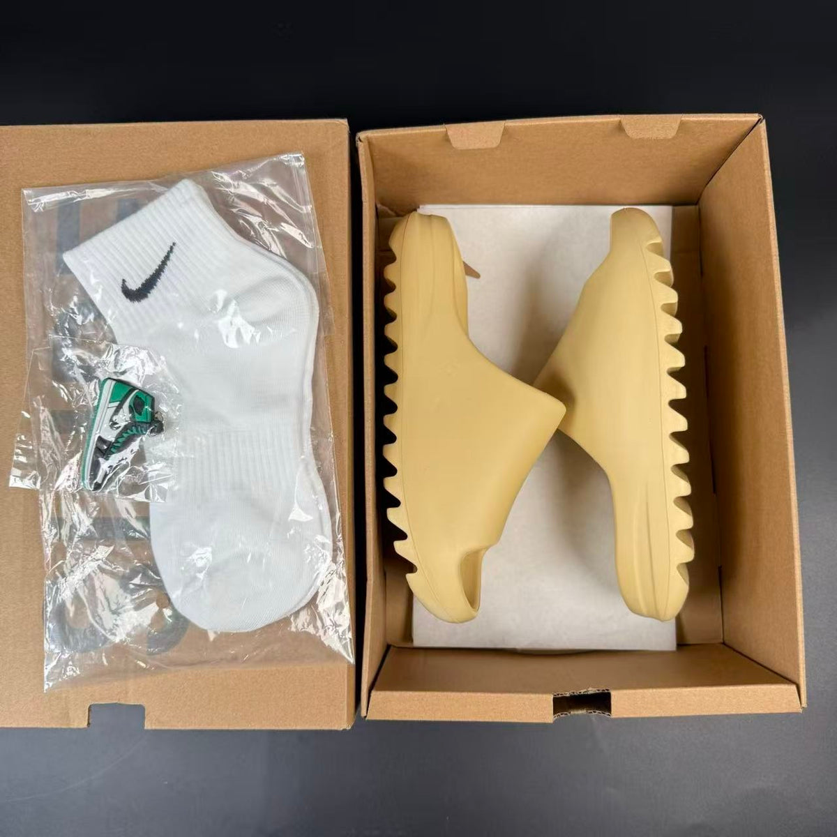 YEEZY SLIDE BONE