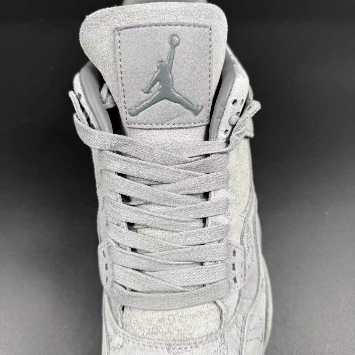 J4 RETRO KAWS