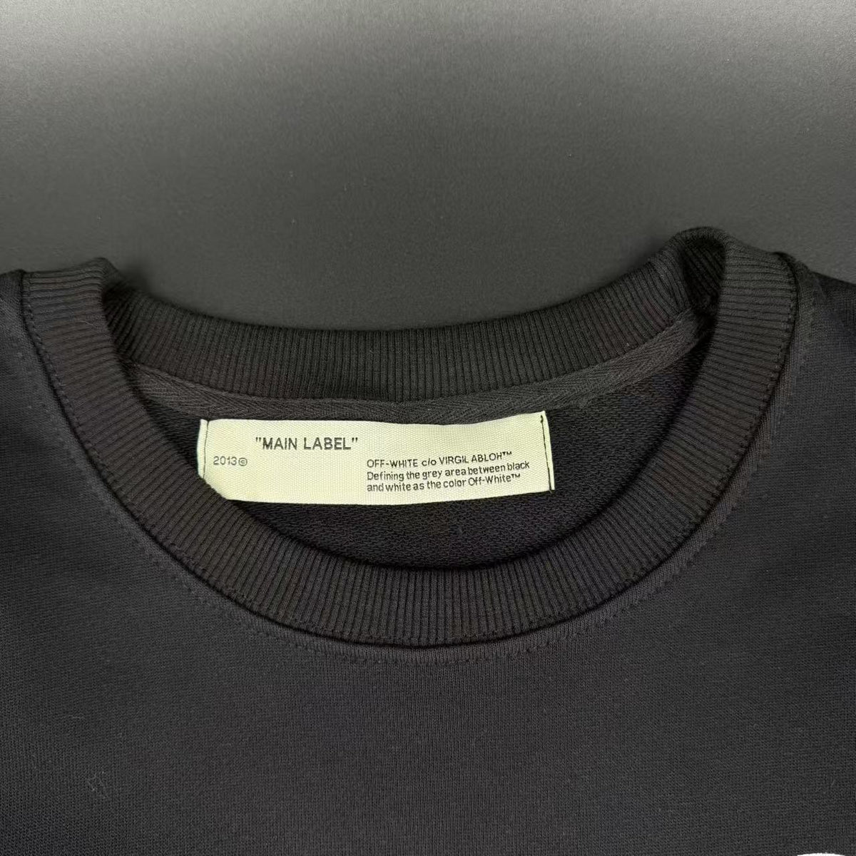 HOODIE – OFF-W.