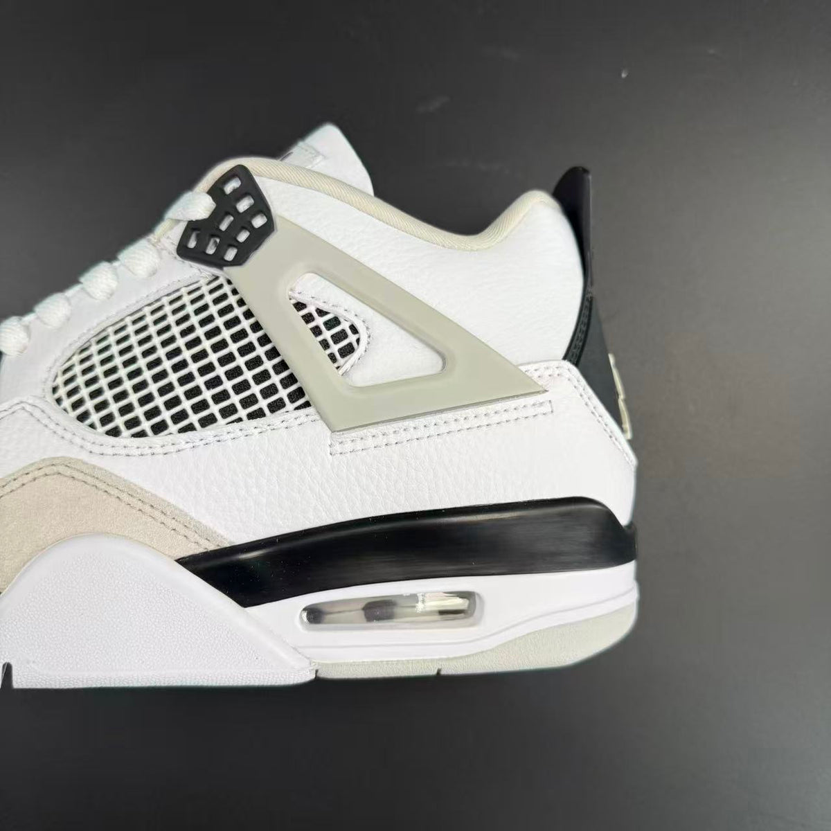 J4 RETRO MILITARY BLACK