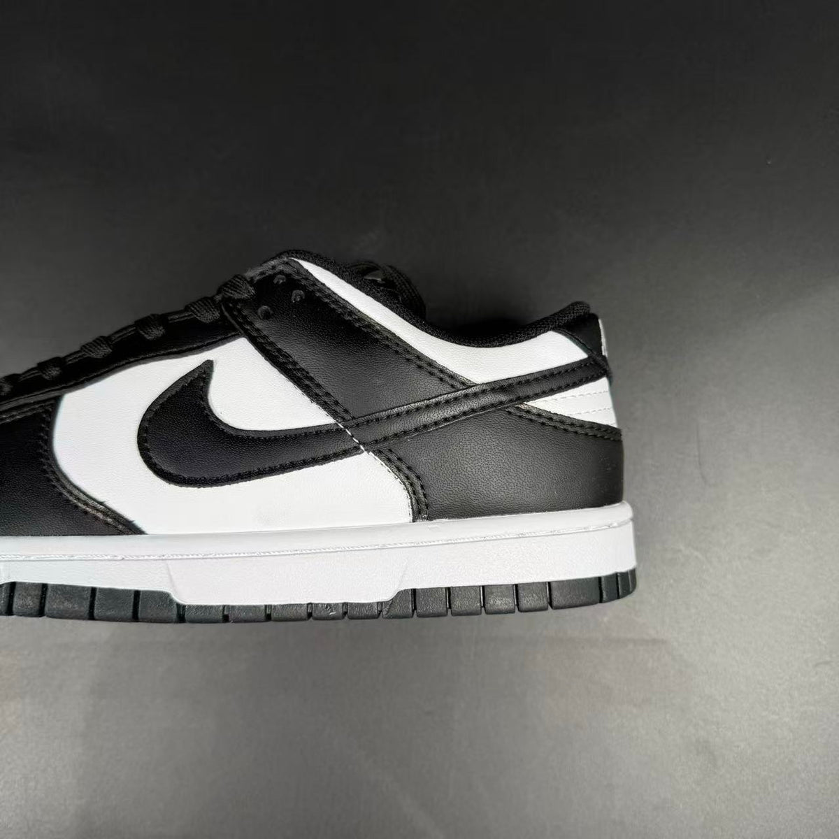 DUNK LOW NEXT NATURE WHITE BLACK