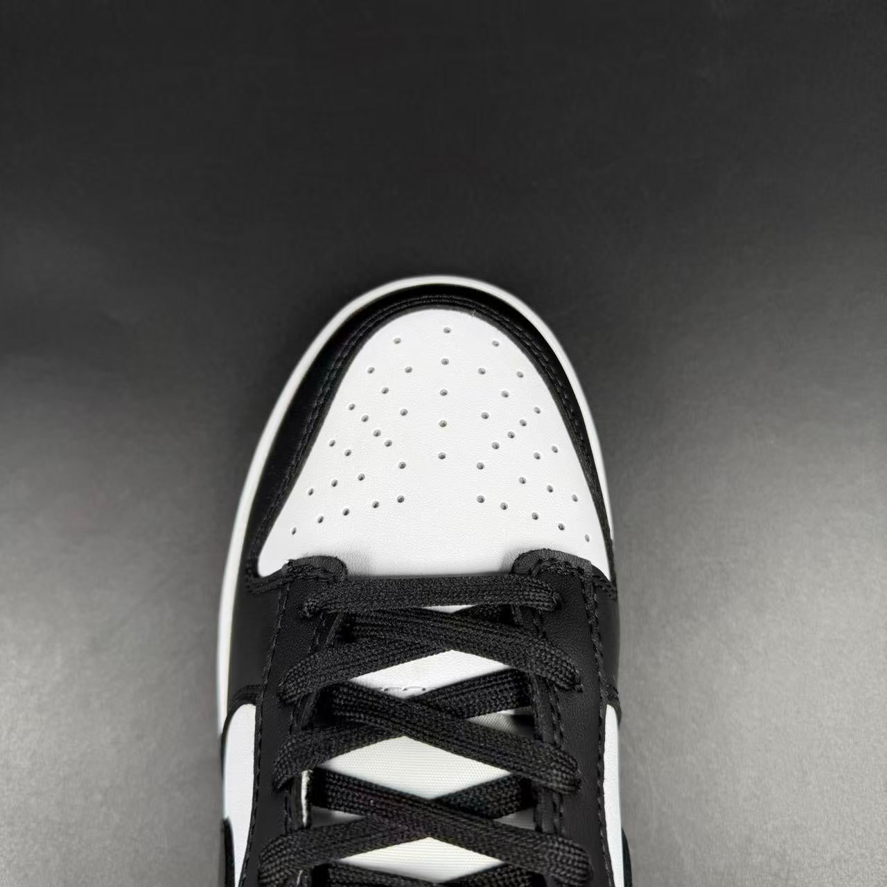 DUNK LOW NEXT NATURE WHITE BLACK