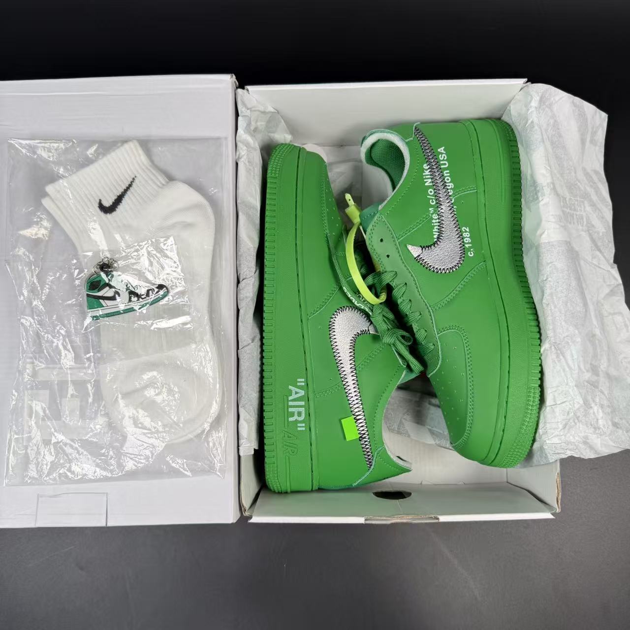 AF1 OFF-W. LIGHT GREEN SPARK