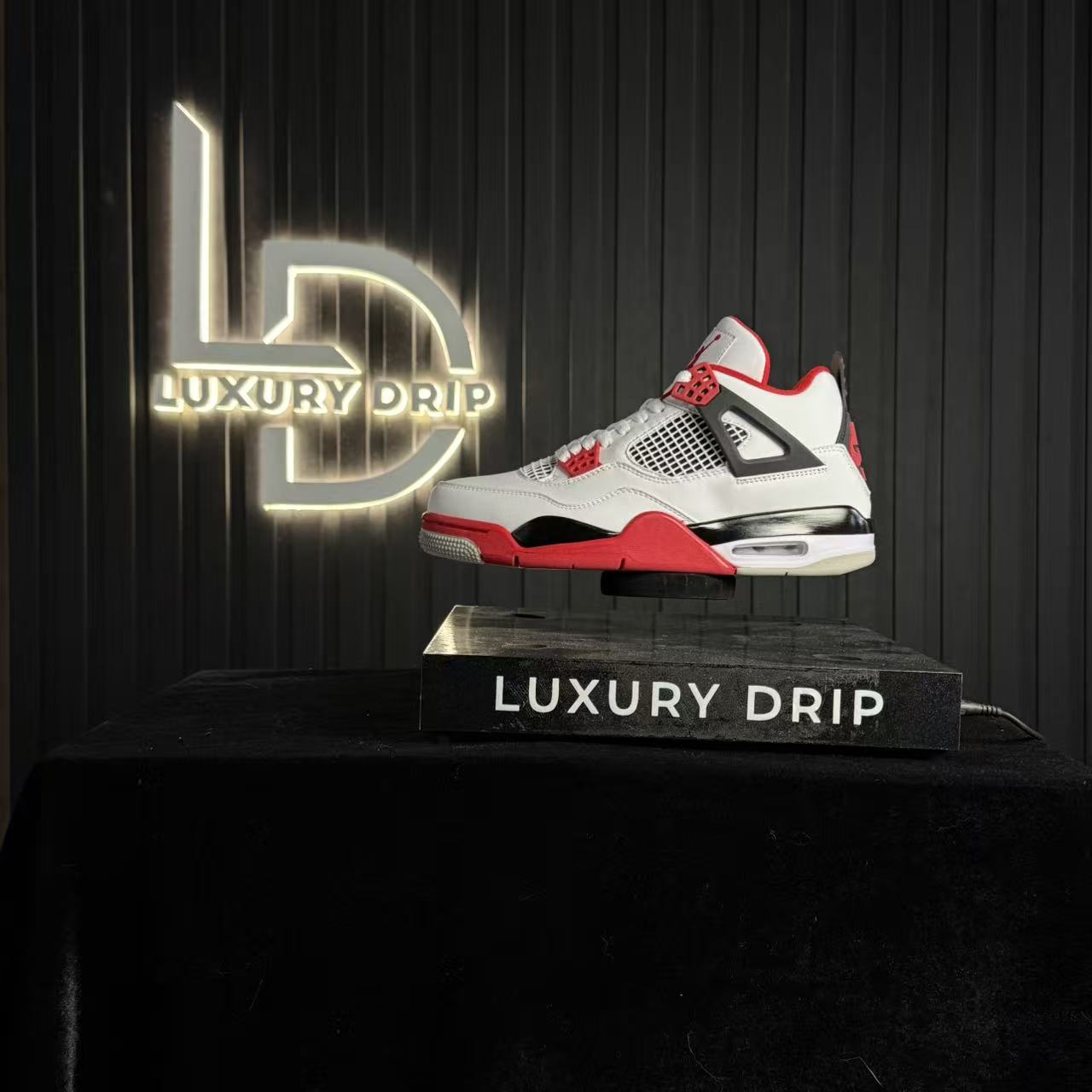 J4 RETRO FIRE RED