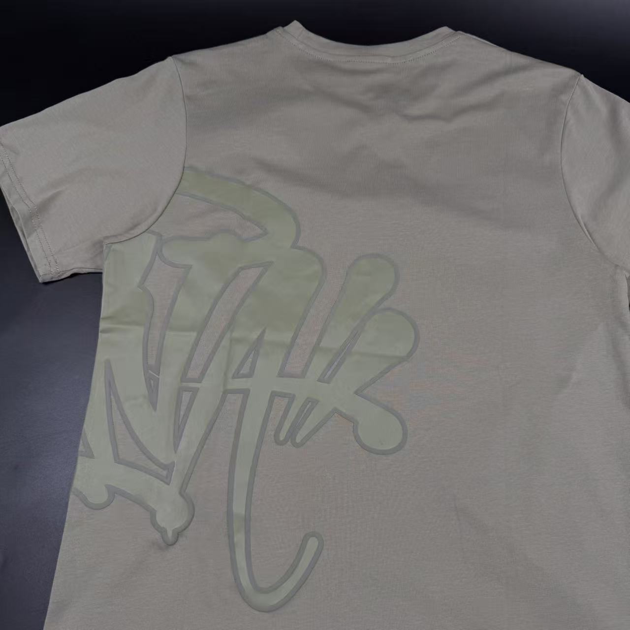 SYNA WORLD LOGO T-SHIRT – SHORT SET – SAGE/KHAKI