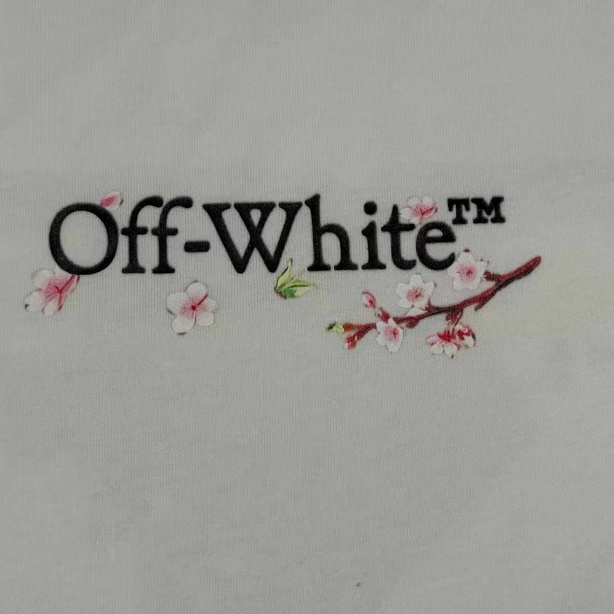 T-SHIRT OFF-W.