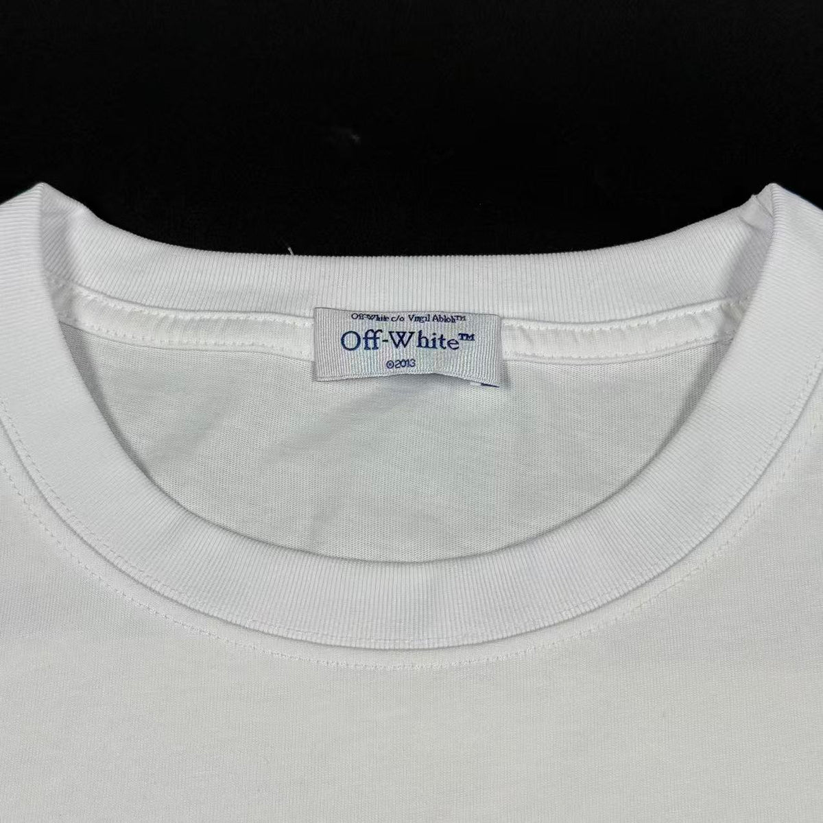 T-SHIRT OFF-W.