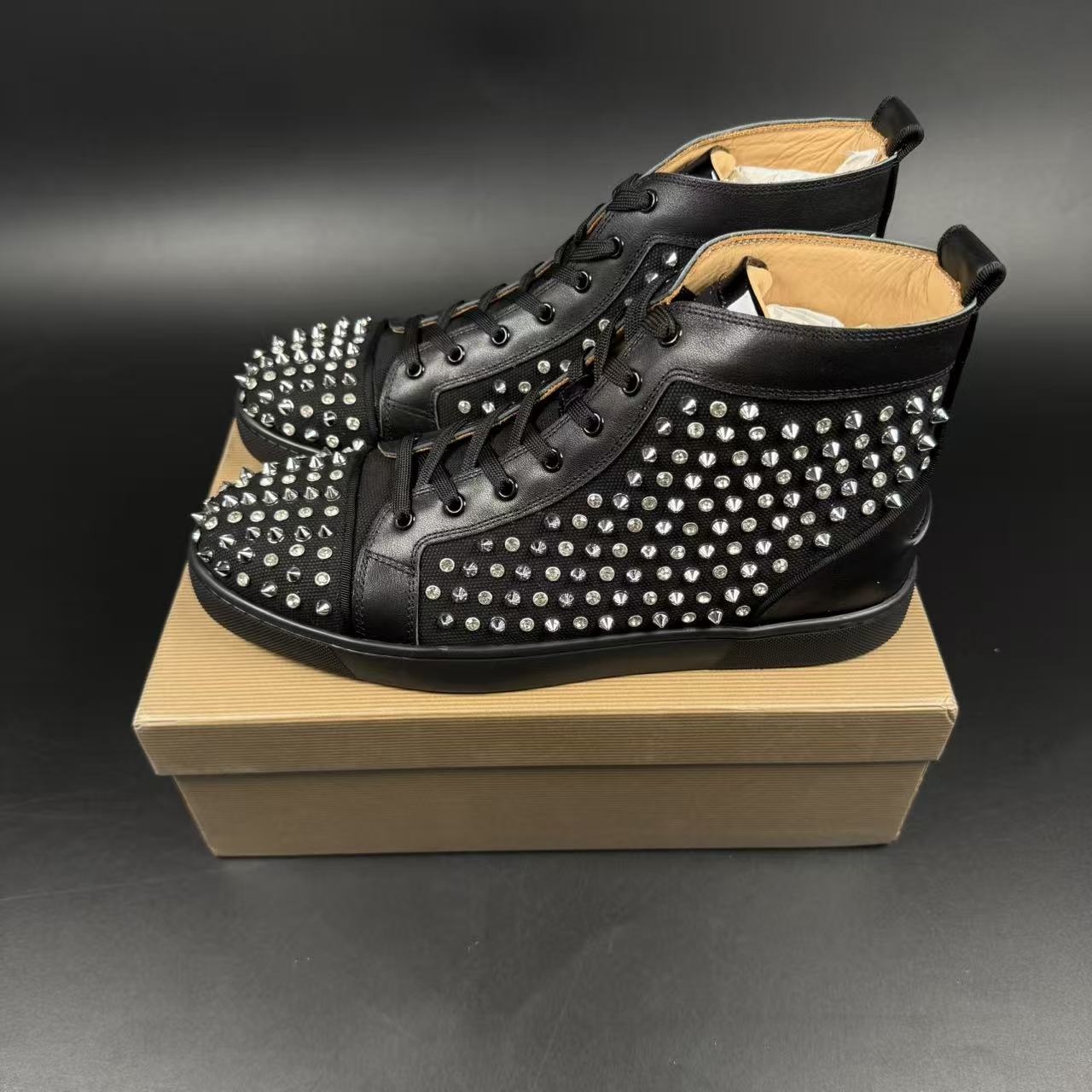LBTN – Louis Canvas Lurex