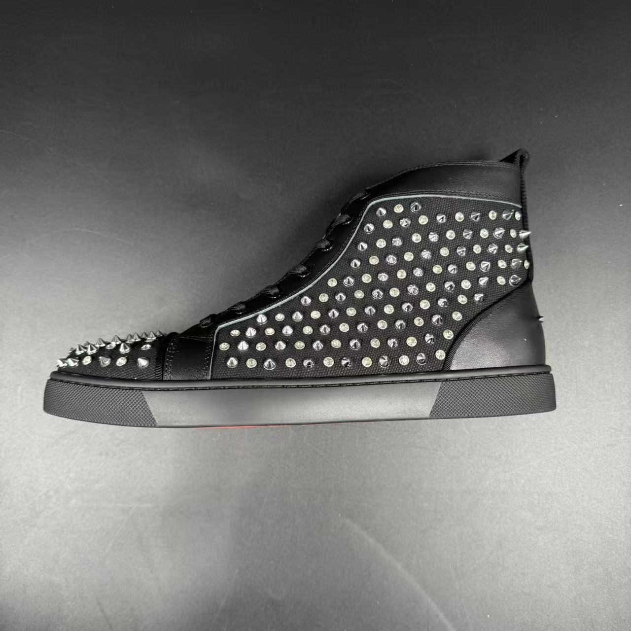 LBTN – Louis Canvas Lurex