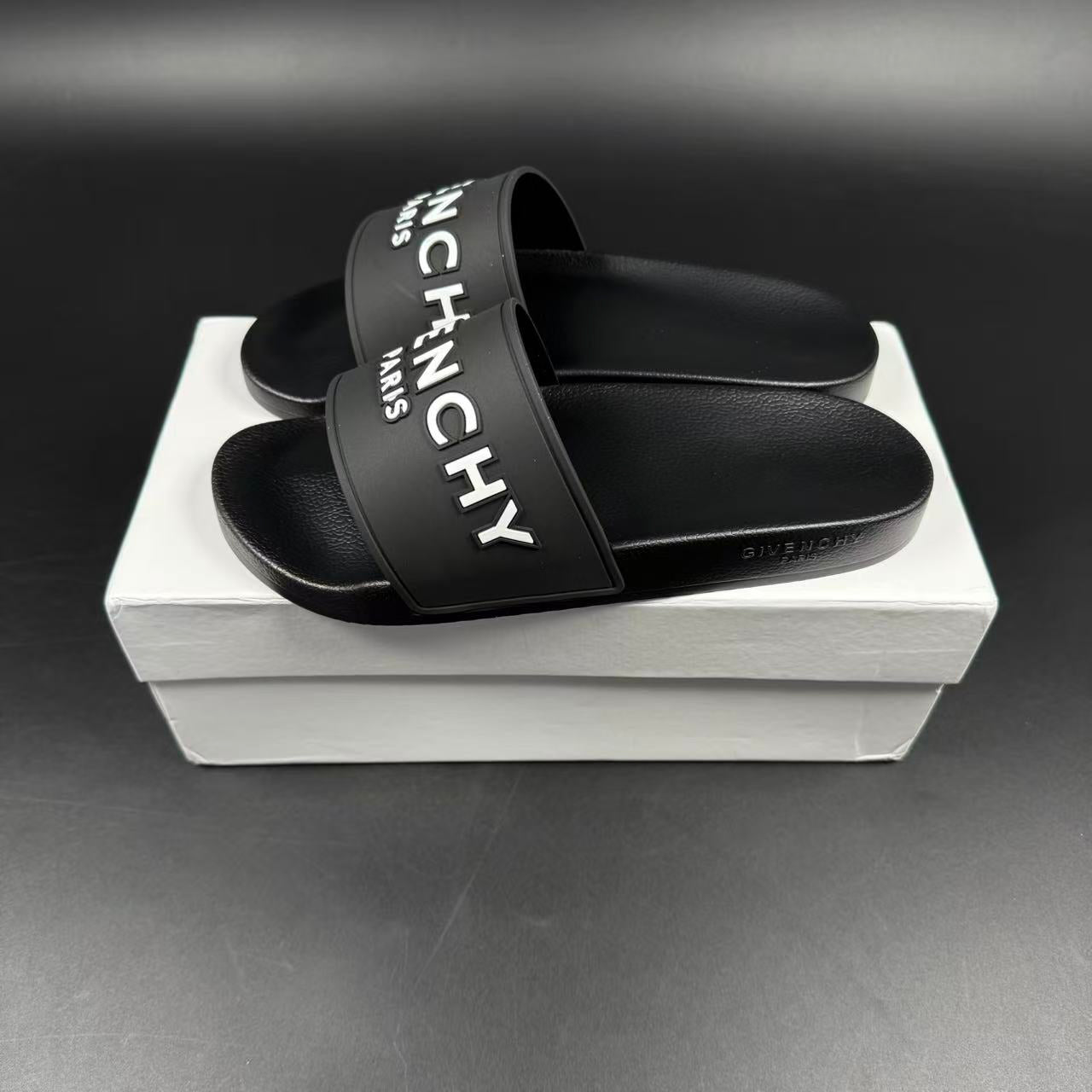 SLIPPERS