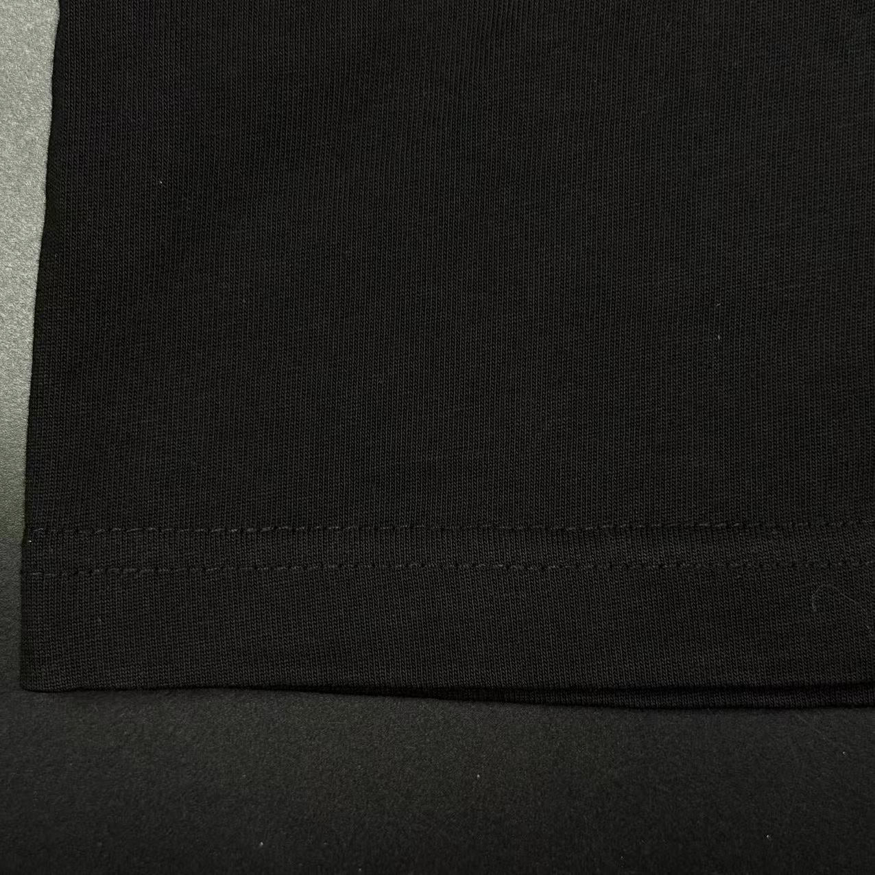 T-SHIRT OFF-W.