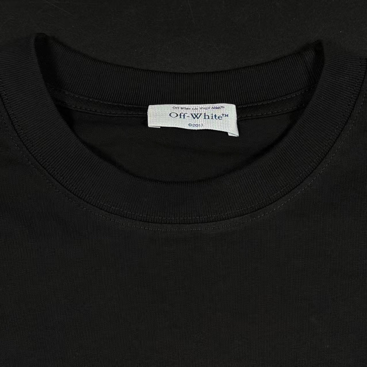 T-SHIRT OFF-W.