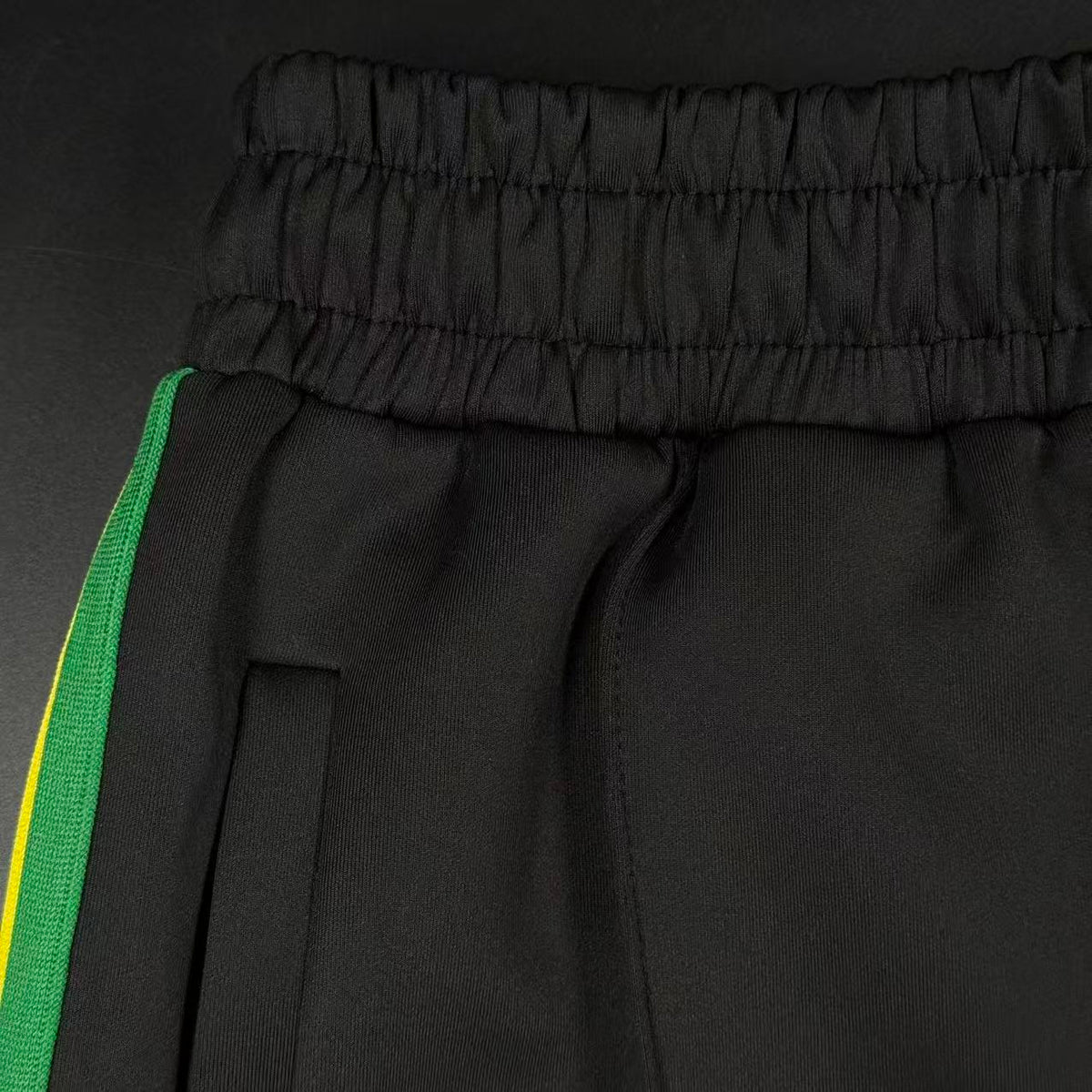 PALM – SHORTS