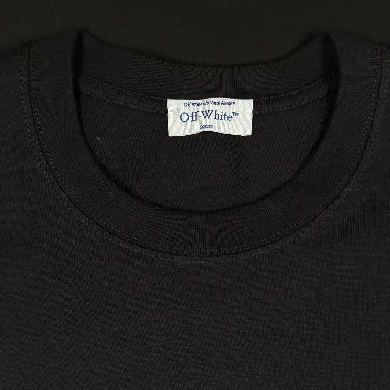 T-SHIRT OFF-W.