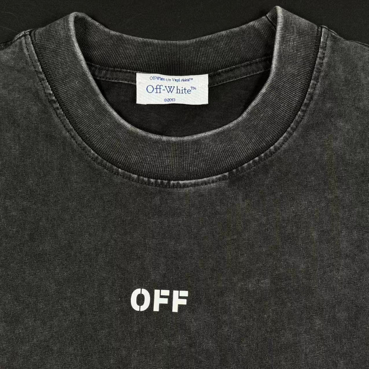T-SHIRT OFF-W.