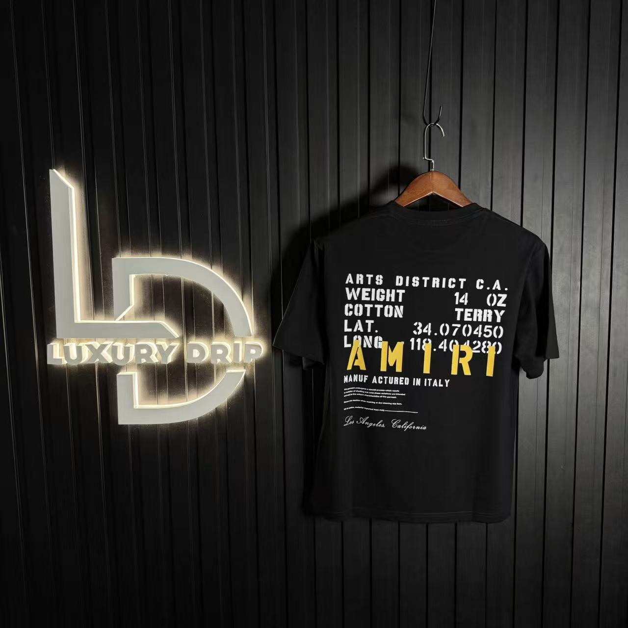 T-SHIRT