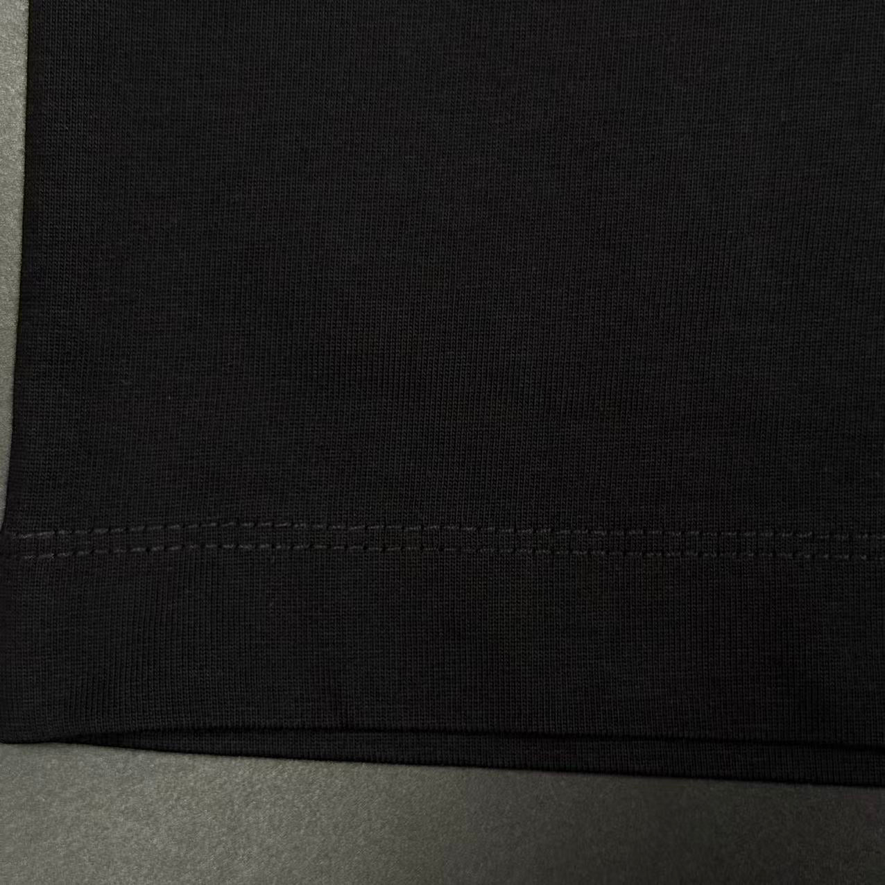 T-SHIRT OFF-W.