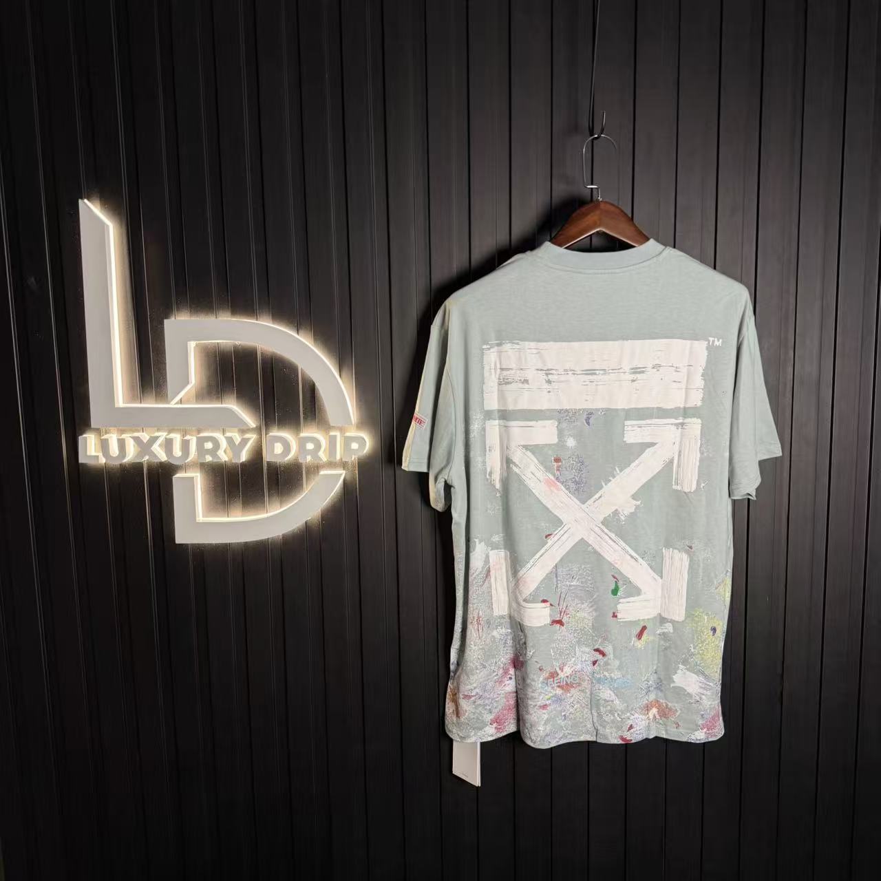 T-SHIRT OFF-W.