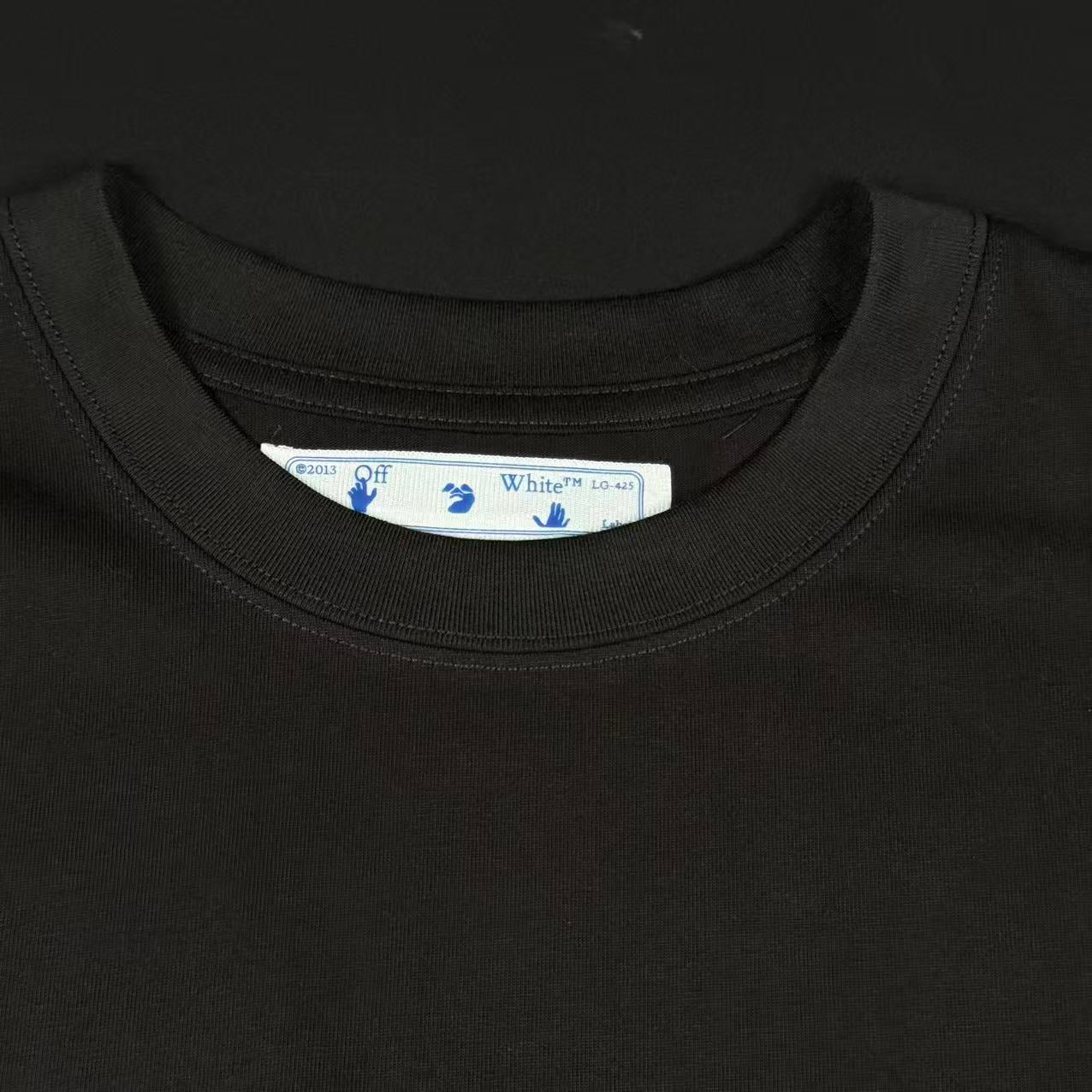 T-SHIRT OFF-W.