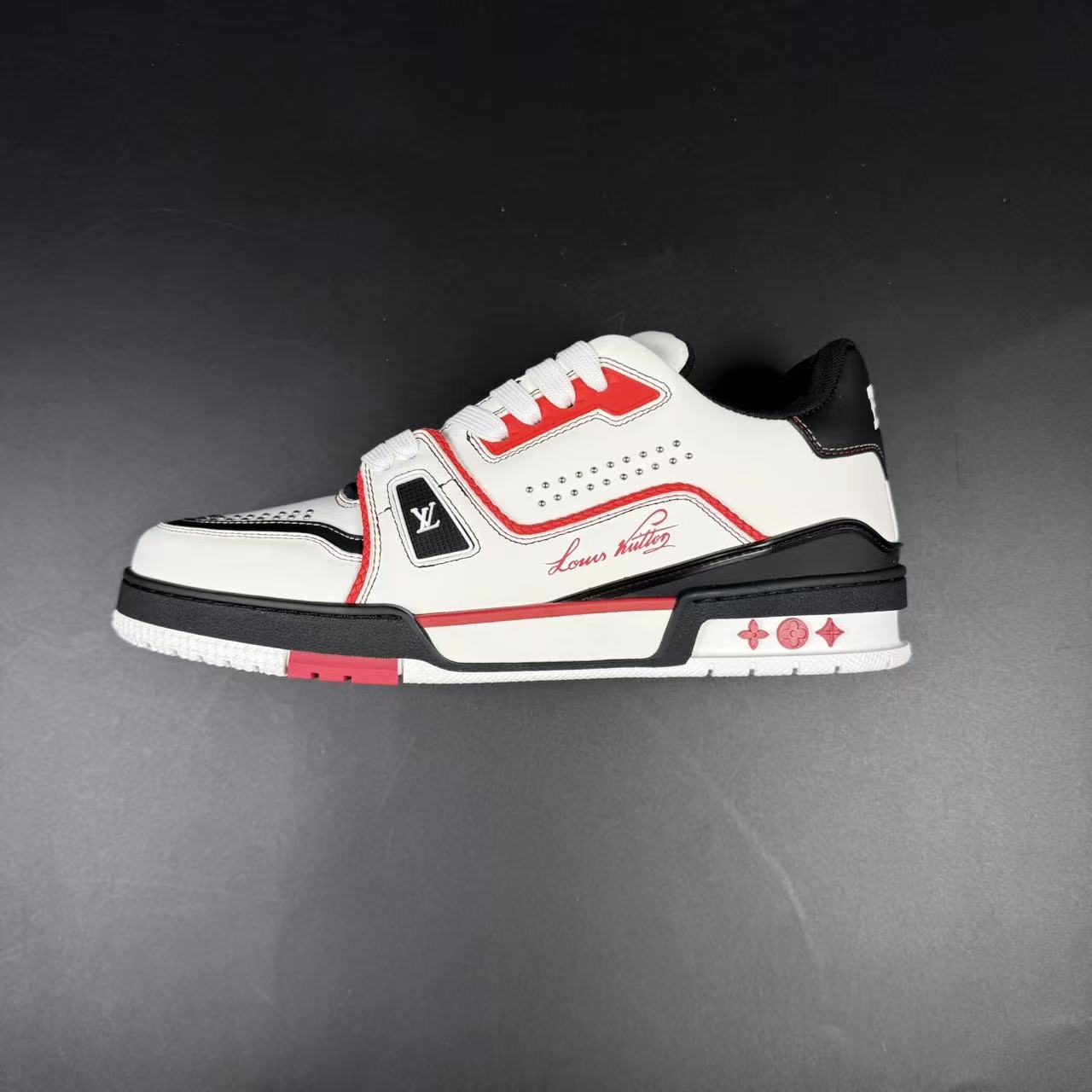 Trainer